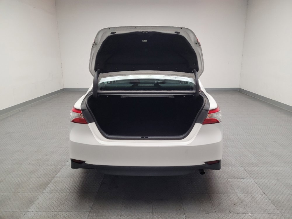 Used 2019 Toyota Camry LE FWD image 29