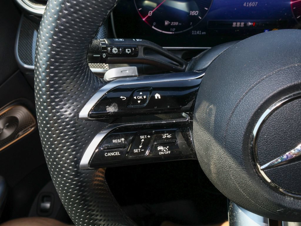 Used 2023 Mercedes-Benz GLC 300 4MATIC image 24