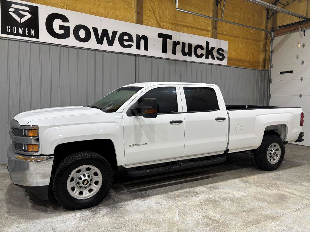 Used 2018 Chevrolet Silverado 2500 W/T w/ WT Convenience Package image 4