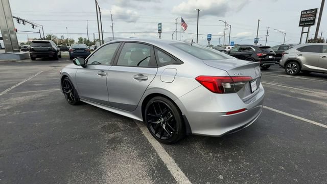 Used 2023 Honda Civic Sport image 6