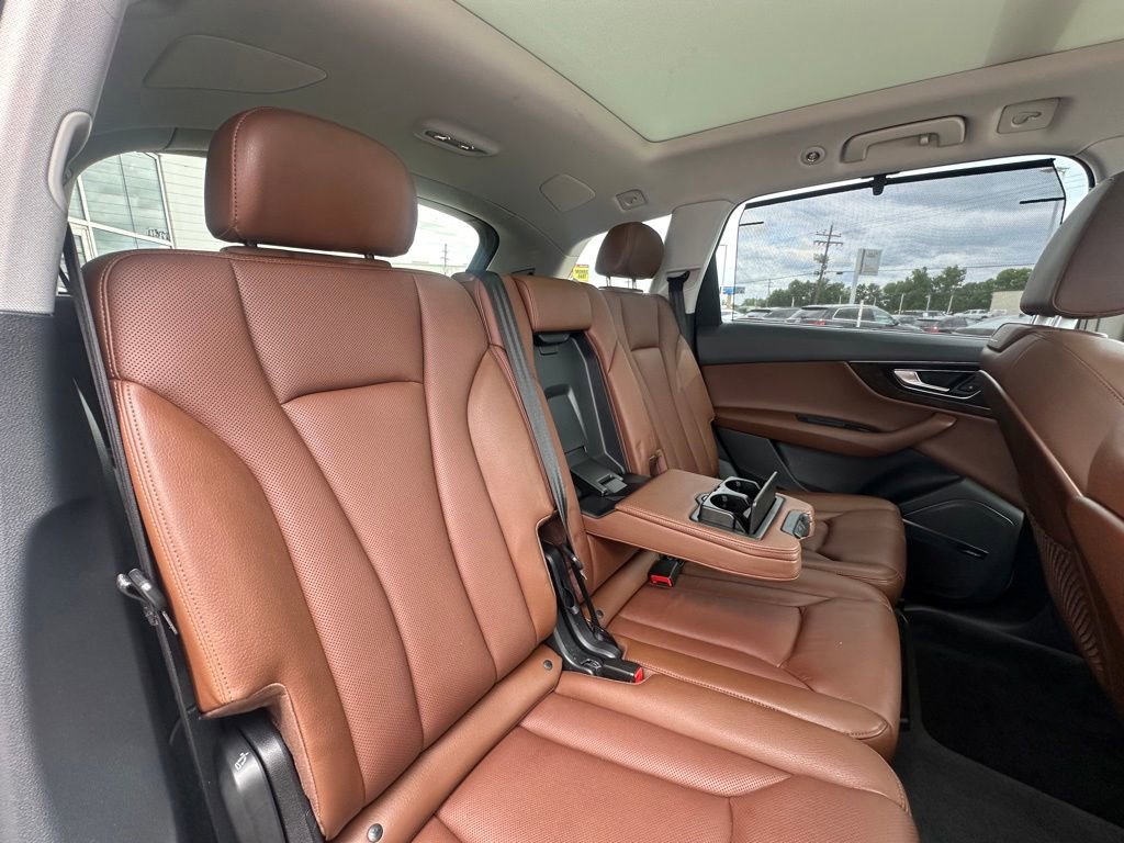 Used 2018 Audi Q7 3.0T Prestige w/ Prestige Package AWD/4WD image 27