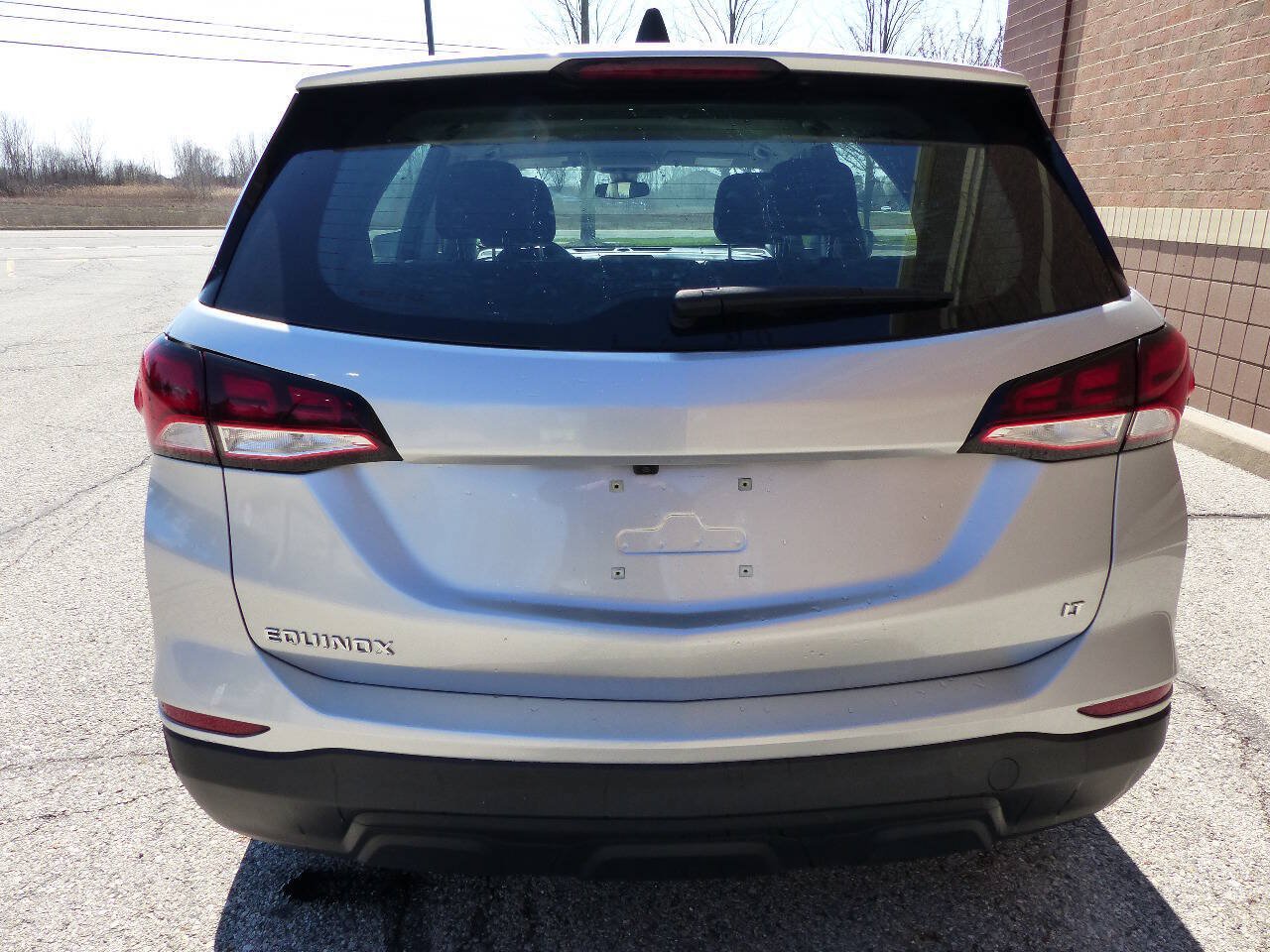 Used 2022 Chevrolet Equinox LS FWD image 8