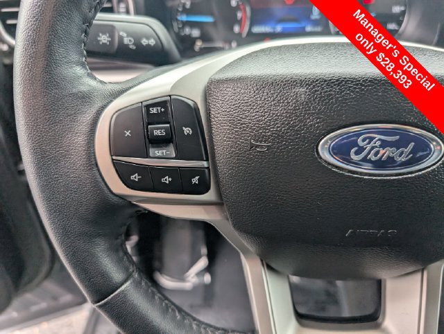 Used 2023 Ford Explorer XLT w/ Equipment Group 202A AWD/4WD image 12