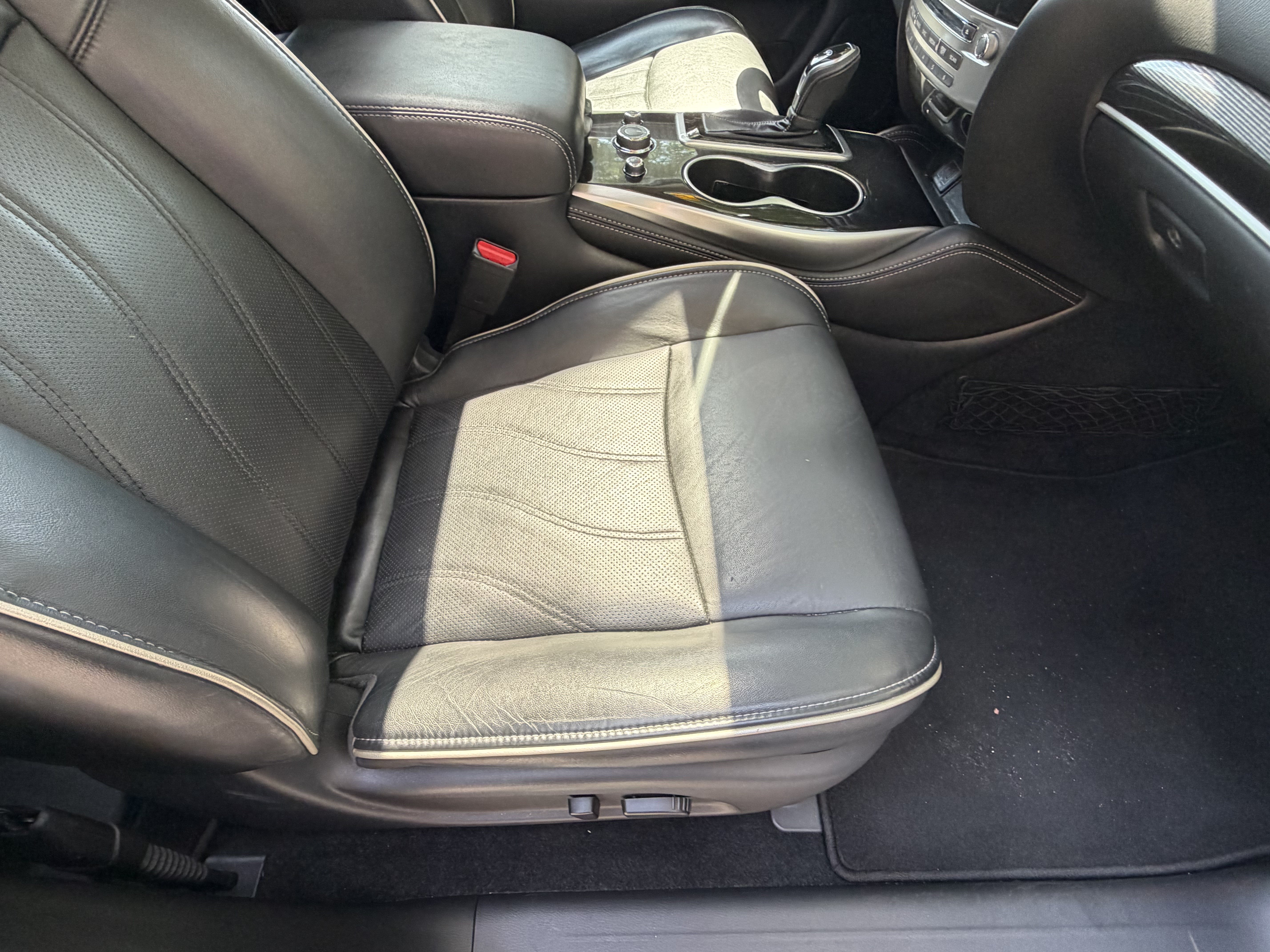 Used 2020 INFINITI QX60 Luxe w/ Essential Package AWD/4WD image 44