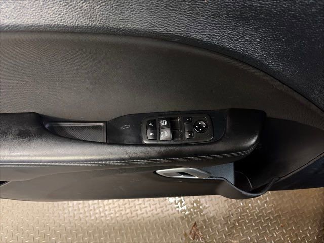 Used 2021 Dodge Challenger SXT w/ Blacktop Package RWD image 13