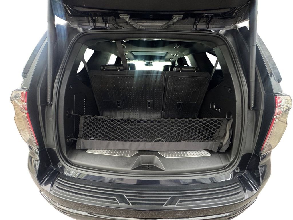 Used 2023 Chevrolet Tahoe Z71 w/ Luxury Package image 19