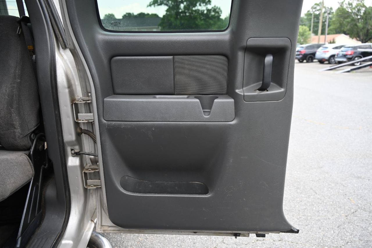 Used 2006 Chevrolet Silverado 2500 LT w/ Skid Plate Package AWD/4WD image 30