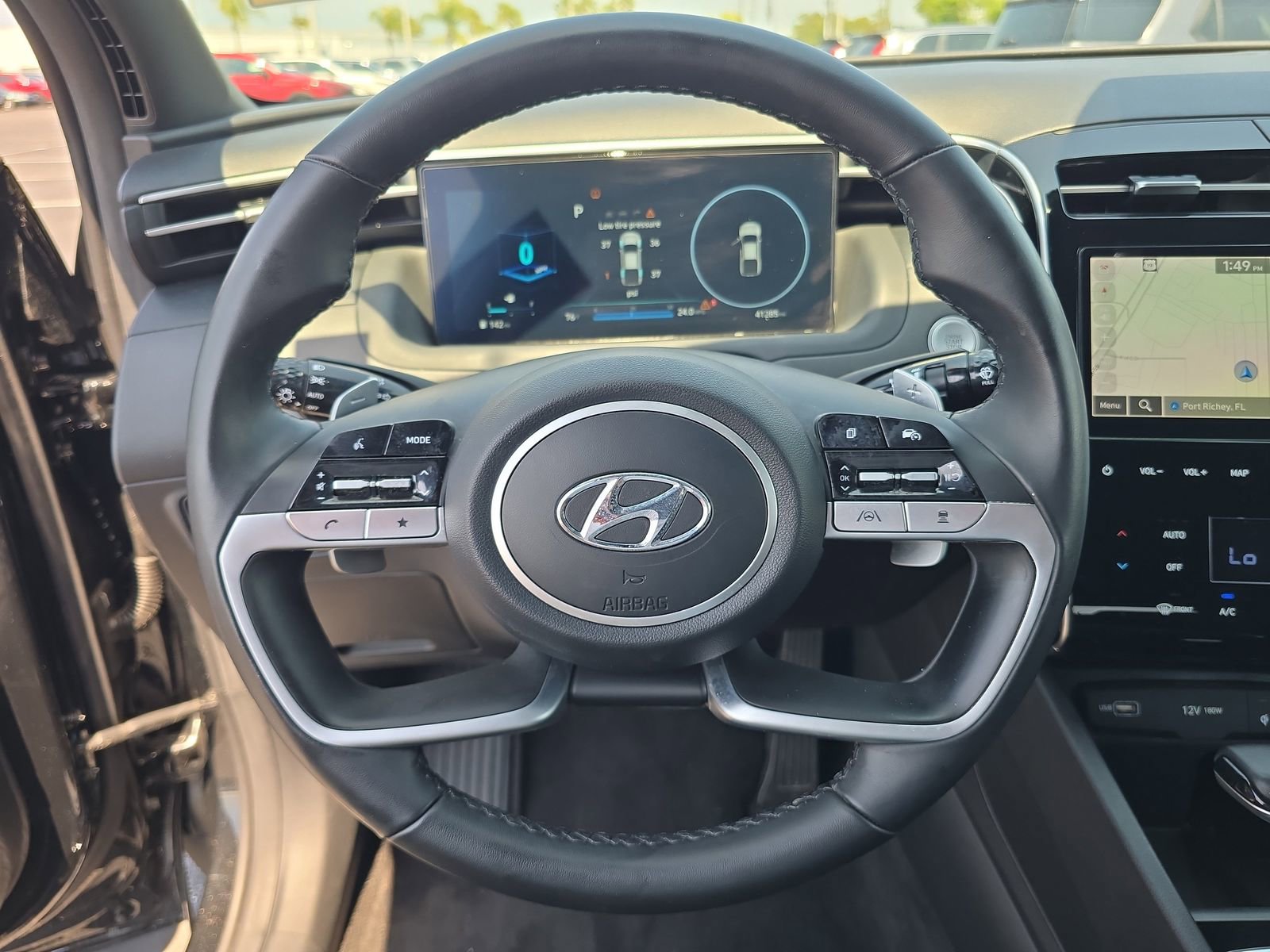 Used 2023 Hyundai Santa Cruz SEL Premium image 23