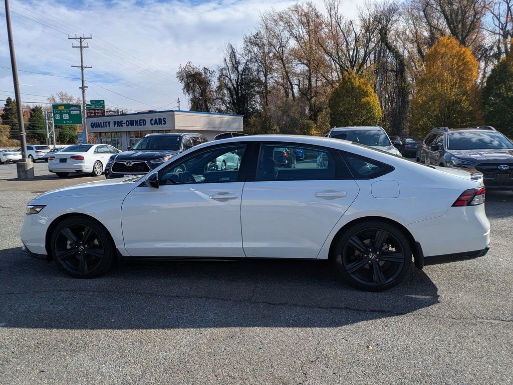 Used 2023 Honda Accord Sport image 4