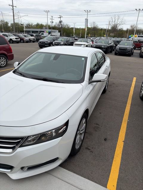 Used 2016 Chevrolet Impala LT FWD image 1