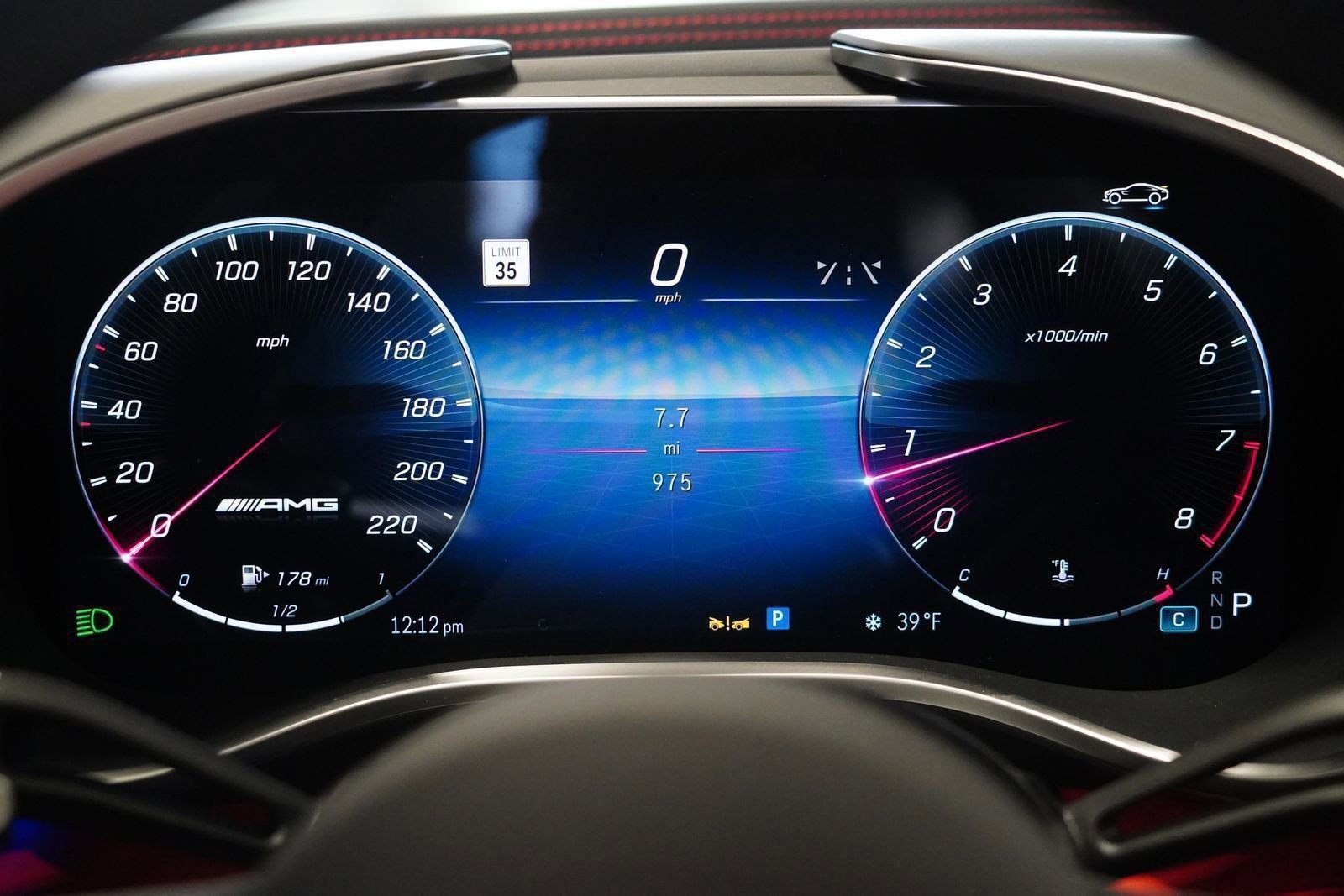 Used 2025 Mercedes-Benz SL 63 AMG 4MATIC image 21