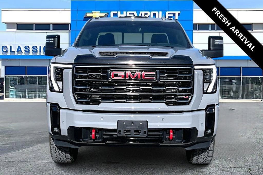 Used 2025 GMC Sierra 2500 AT4 w/ AT4 Premium Plus Package image 2
