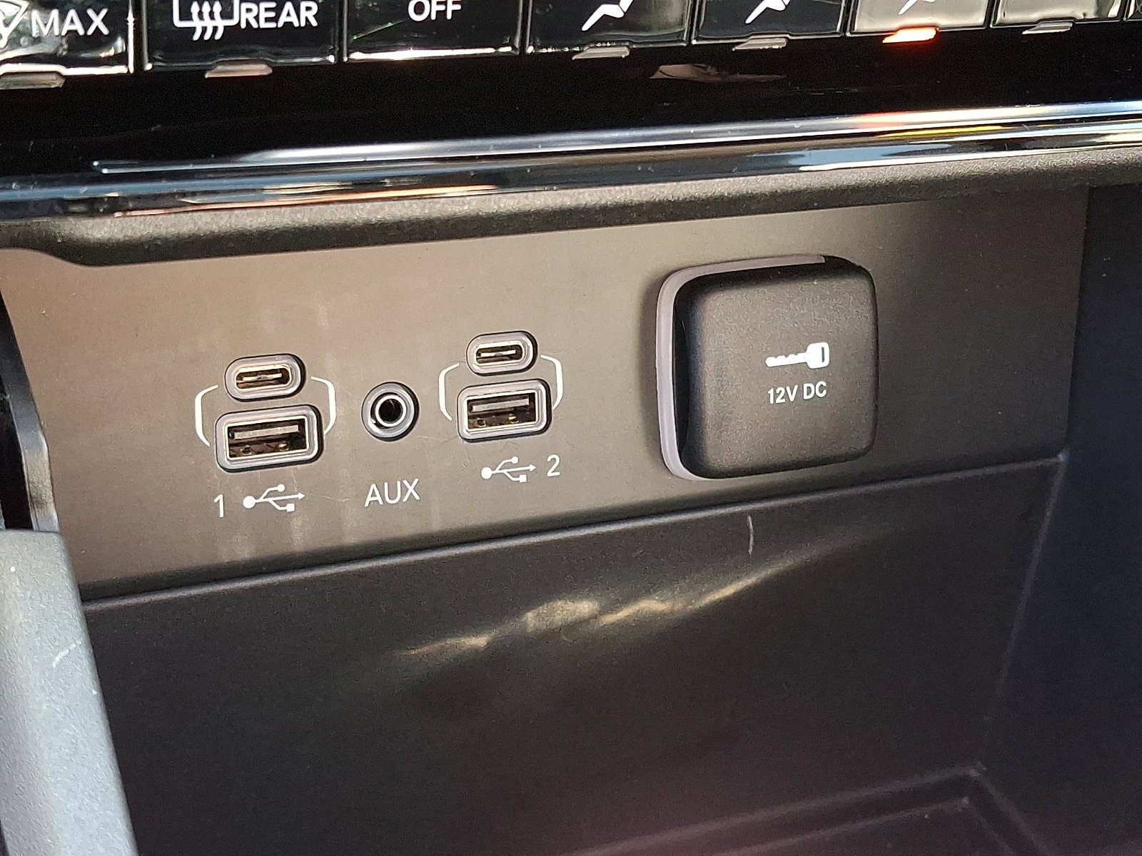 Certified 2023 Jeep Grand Cherokee Limited image 27