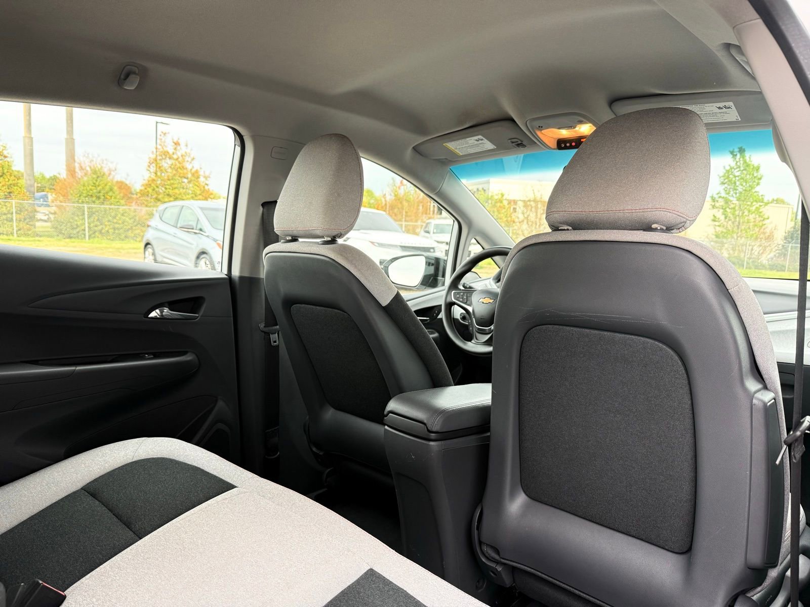 Used 2018 Chevrolet Bolt LT FWD image 20