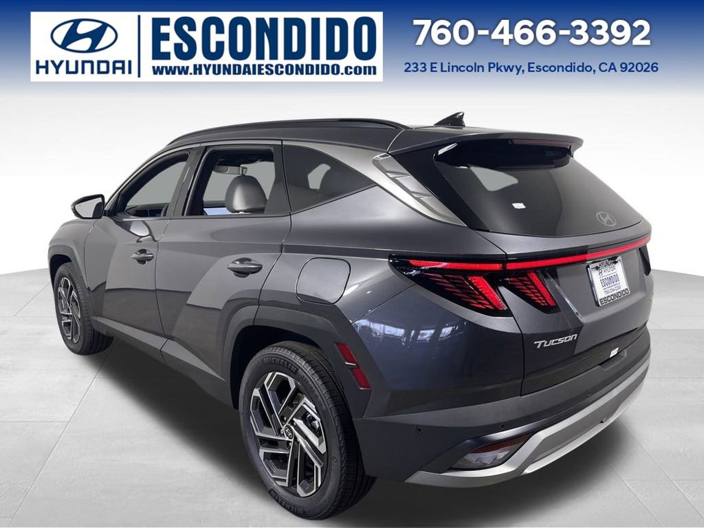New 2025 Hyundai Tucson Limited image 3