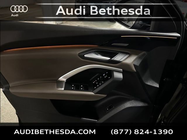 New 2025 Audi Q5 Prestige image 13