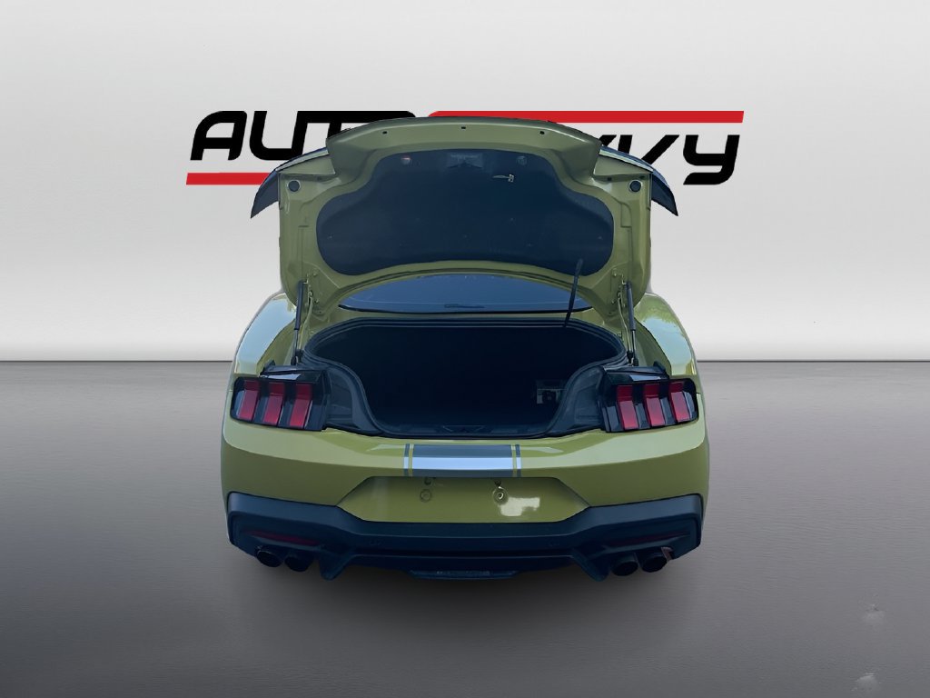 Used 2025 Ford Mustang GT Premium RWD image 25