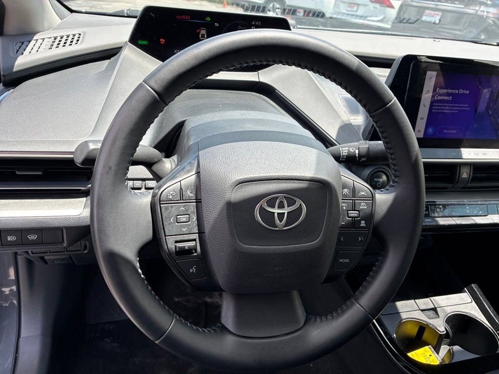 Used 2024 Toyota Prius LE FWD image 15