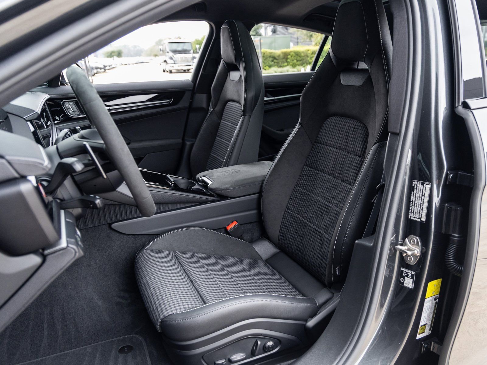 New 2026 Porsche Panamera 4 AWD/4WD image 5