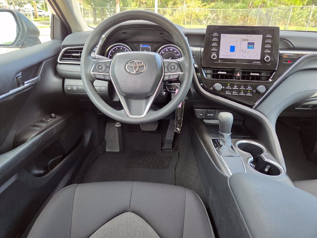 Certified 2021 Toyota Camry LE FWD image 7
