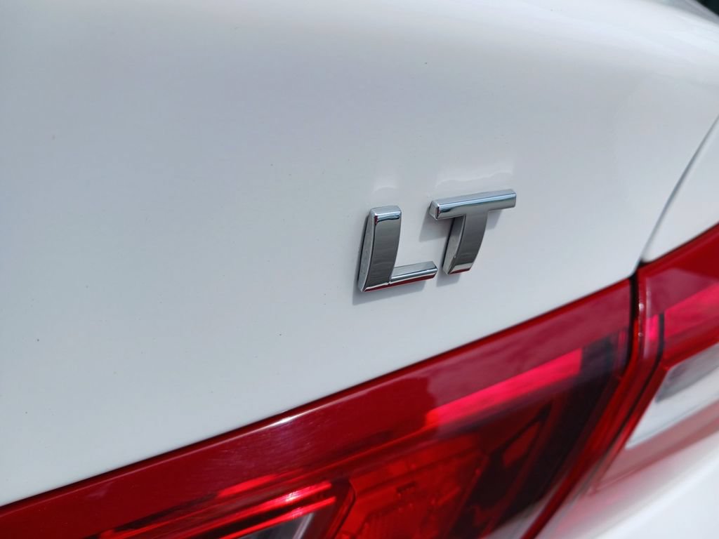 Used 2024 Chevrolet Malibu LT FWD image 28