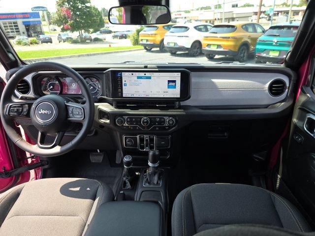 Used 2024 Jeep Gladiator Sport AWD/4WD image 39