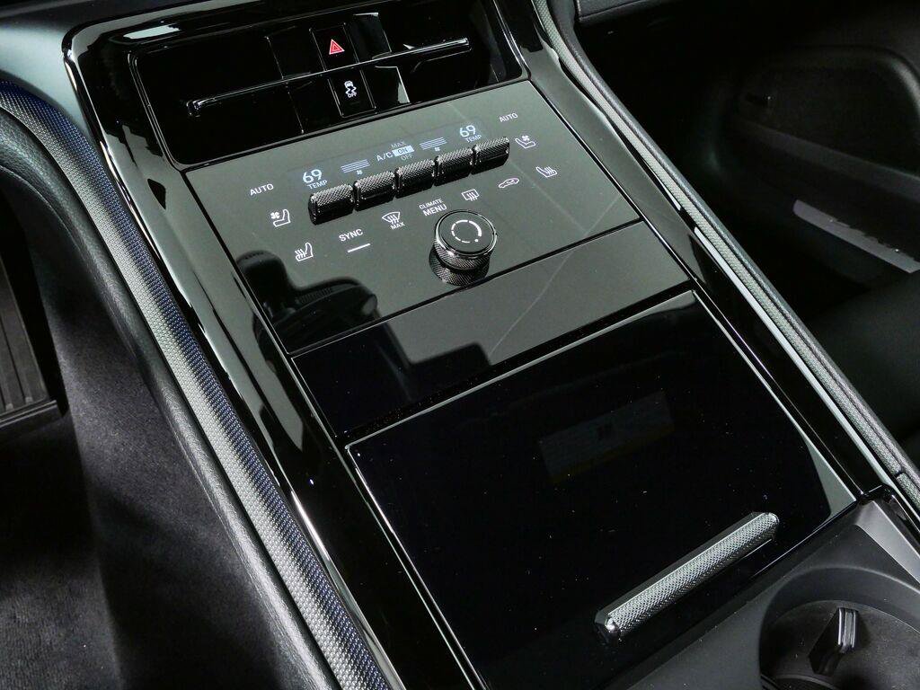 New 2026 Porsche Panamera image 18