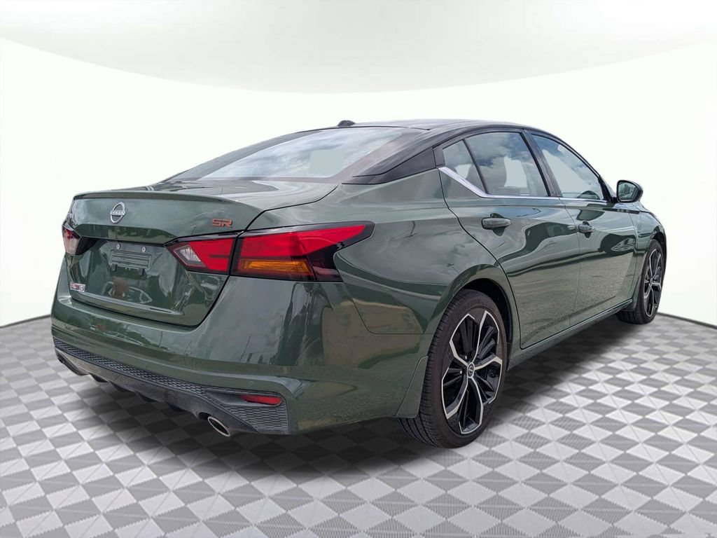 Used 2026 Nissan Altima 2.5 SR FWD image 3