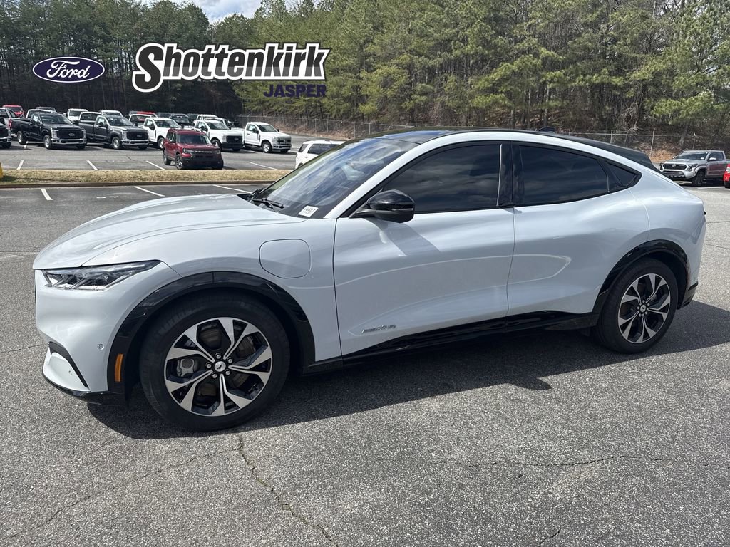 Used 2023 Ford Mustang Mach-E Premium image 4