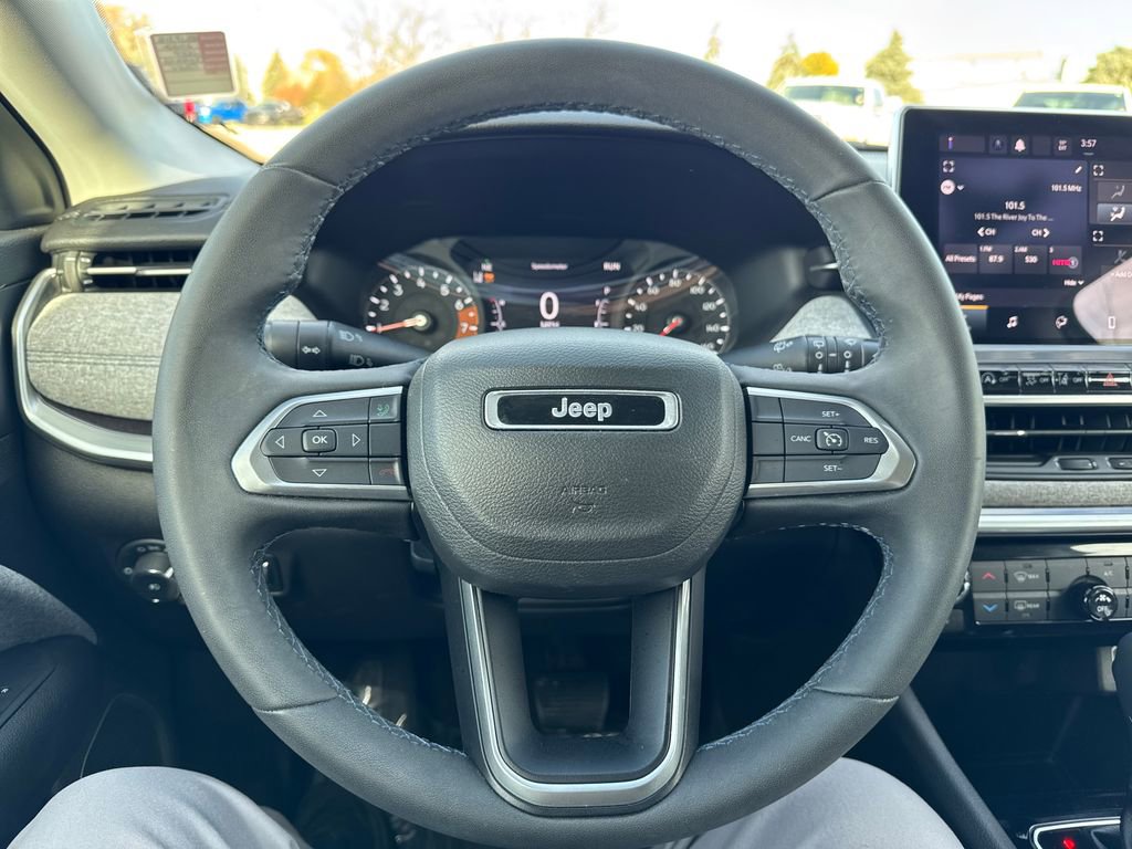 Certified 2022 Jeep Compass Latitude image 16