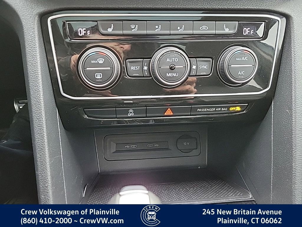 Certified 2023 Volkswagen Atlas SEL R-Line image 8