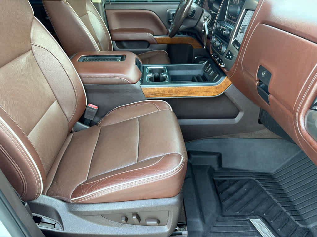 Used 2018 Chevrolet Silverado 1500 High Country AWD/4WD image 13