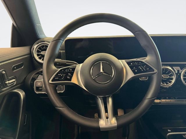 Used 2025 Mercedes-Benz CLA 250 4MATIC image 12