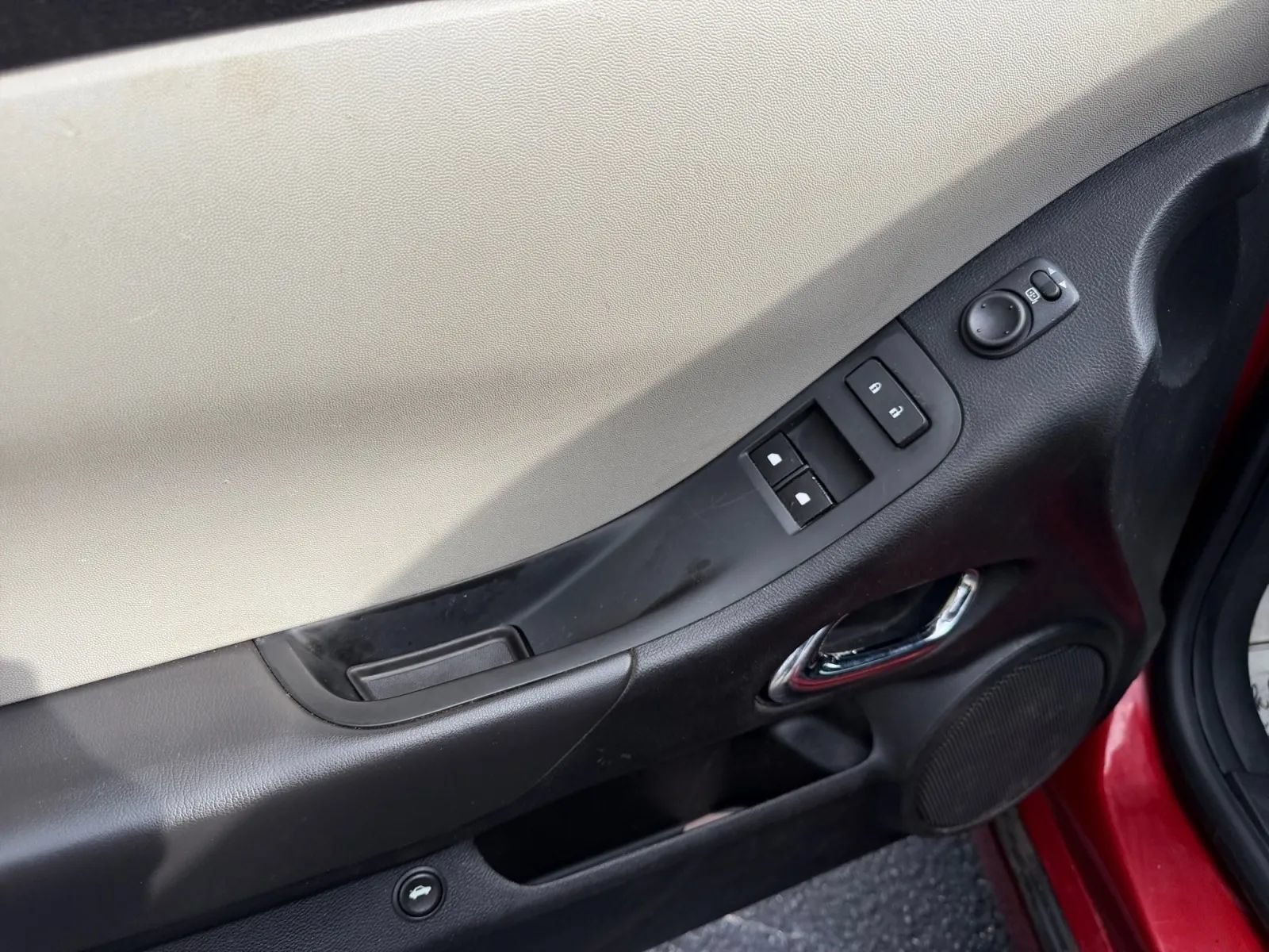 Used 2015 Chevrolet Camaro LS RWD image 13