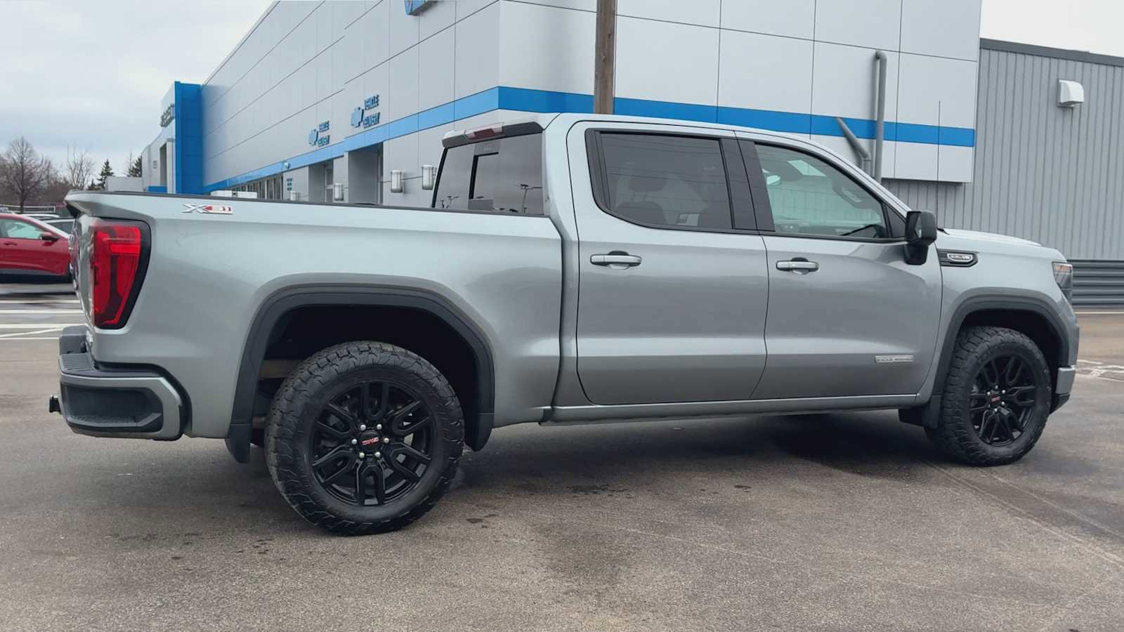 Certified 2024 GMC Sierra 1500 Elevation w/ Preferred Package image 2