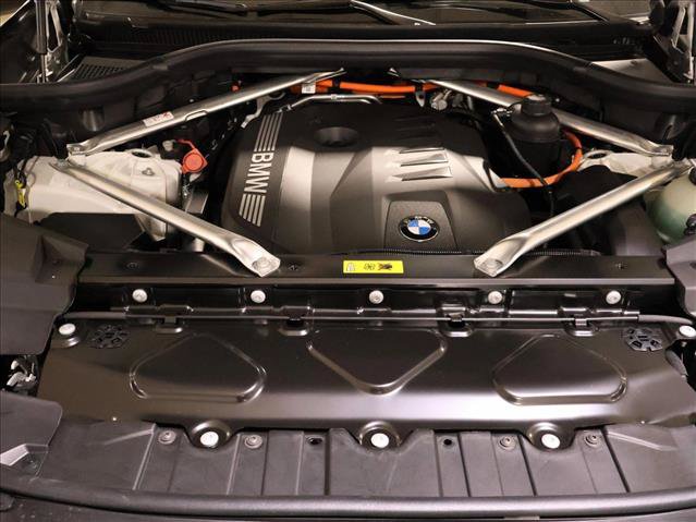 Used 2026 BMW X5 xDrive50e AWD/4WD image 18