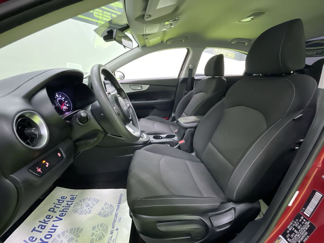 Used 2023 Kia Forte LXS w/ LXS Technology Package image 17