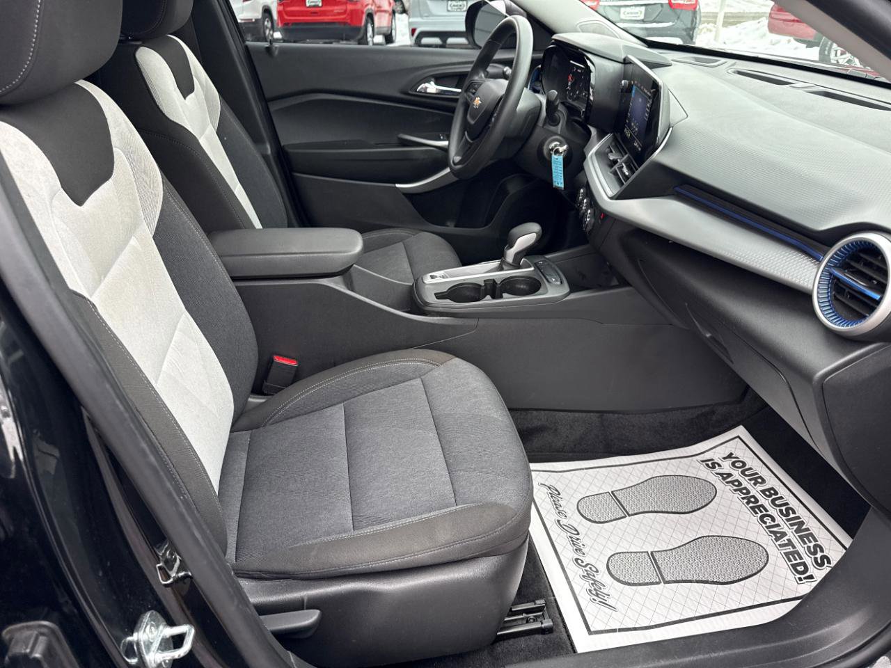 Used 2024 Chevrolet Trax LS image 10