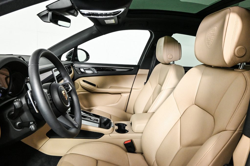 Used 2025 Porsche Macan image 5