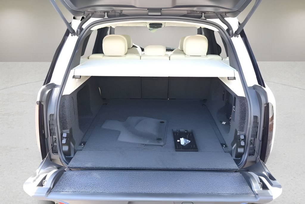 New 2026 Land Rover Range Rover SE AWD/4WD image 15
