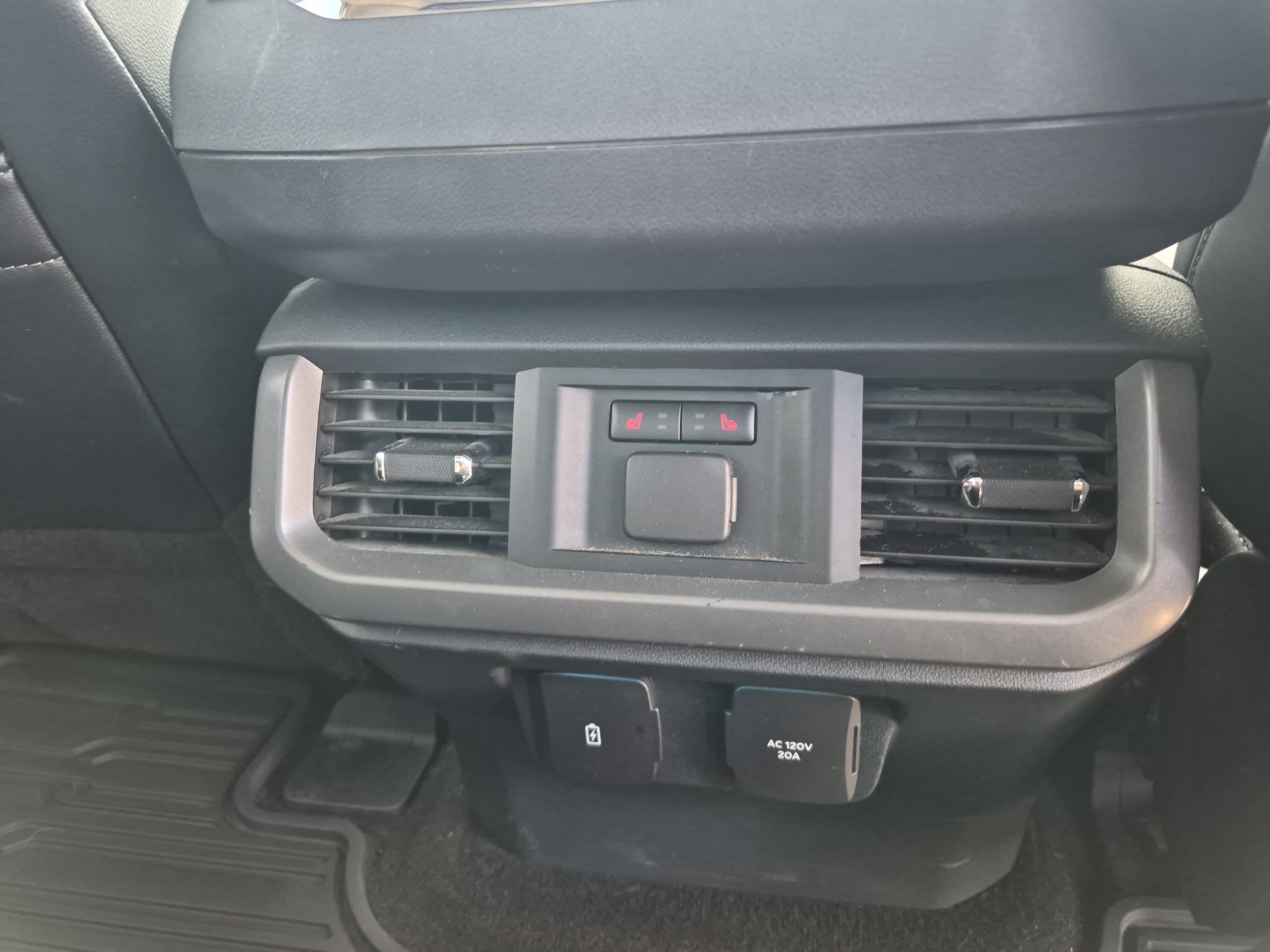 Used 2021 Ford F150 Lariat w/ Equipment Group 502A High AWD/4WD image 11