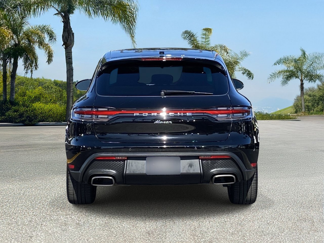 Used 2024 Porsche Macan AWD/4WD image 4