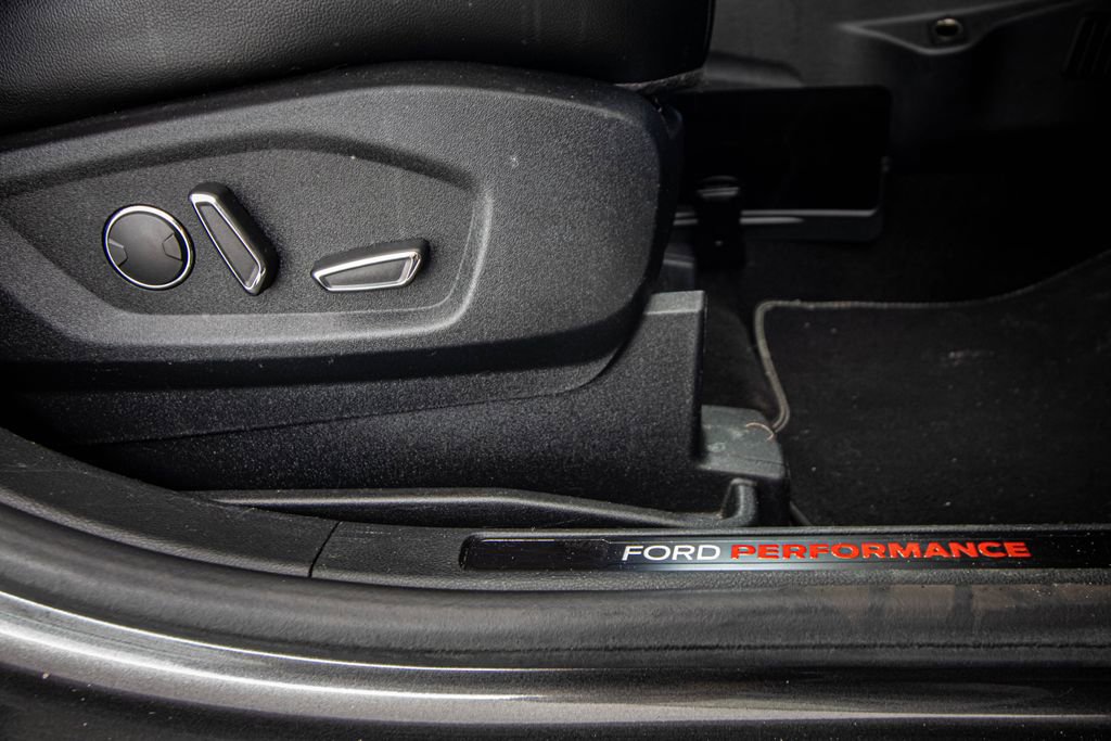 Used 2019 Ford Edge ST w/ Equipment Group 401A AWD/4WD image 19