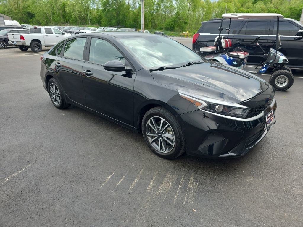 Used 2024 Kia Forte LXS image 8