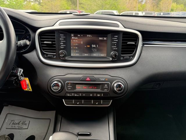 Used 2019 Kia Sorento S image 18