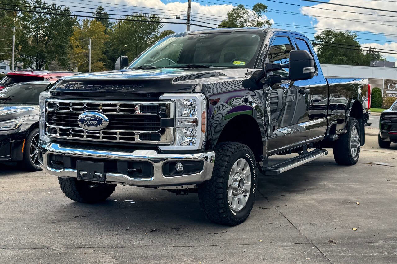 Used 2024 Ford F350 XLT w/ FX4 Off-Road Package image 6