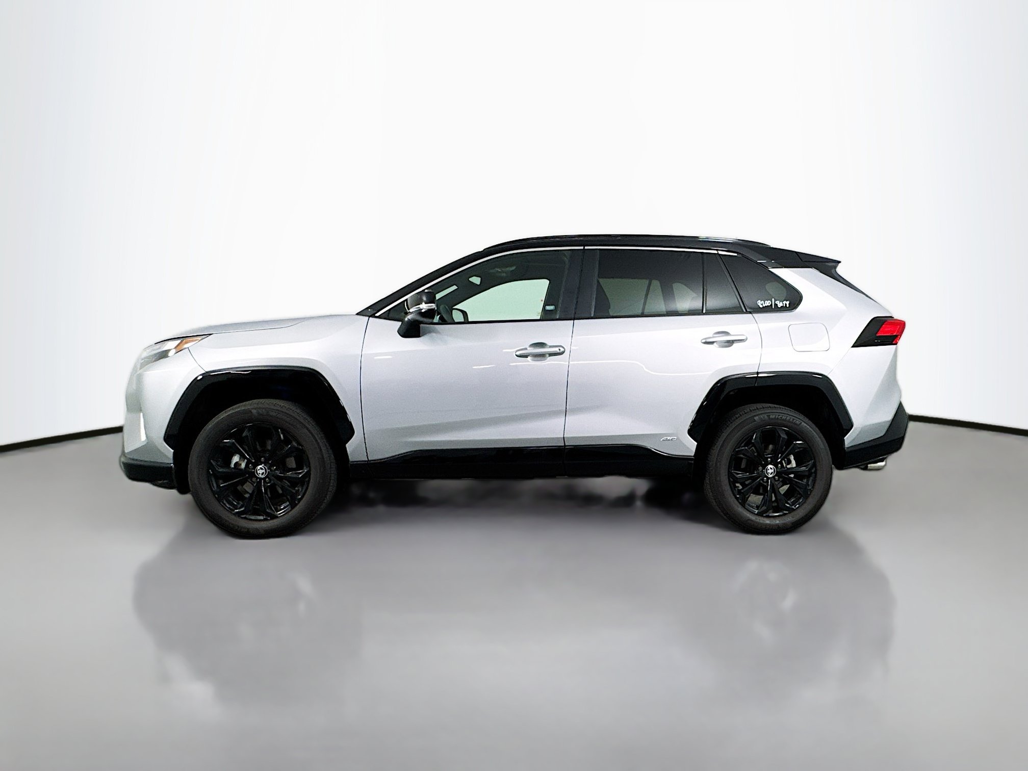 Certified 2022 Toyota RAV4 XSE AWD/4WD image 4