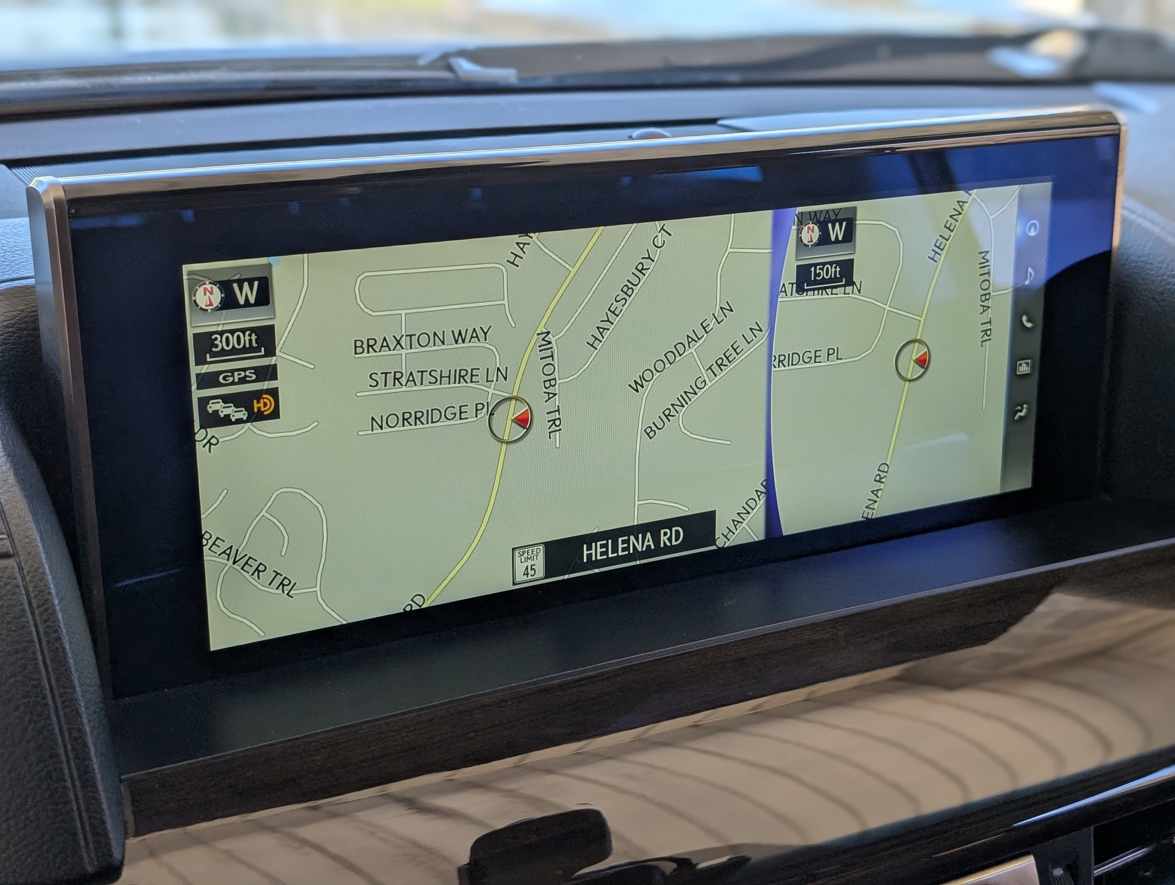 Used 2017 Lexus LX 570 4WD w/ Luxury Package image 33