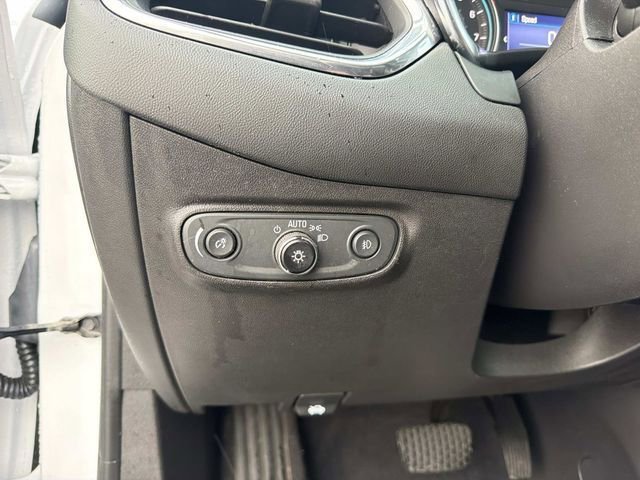 Used 2021 Chevrolet Equinox LT image 30