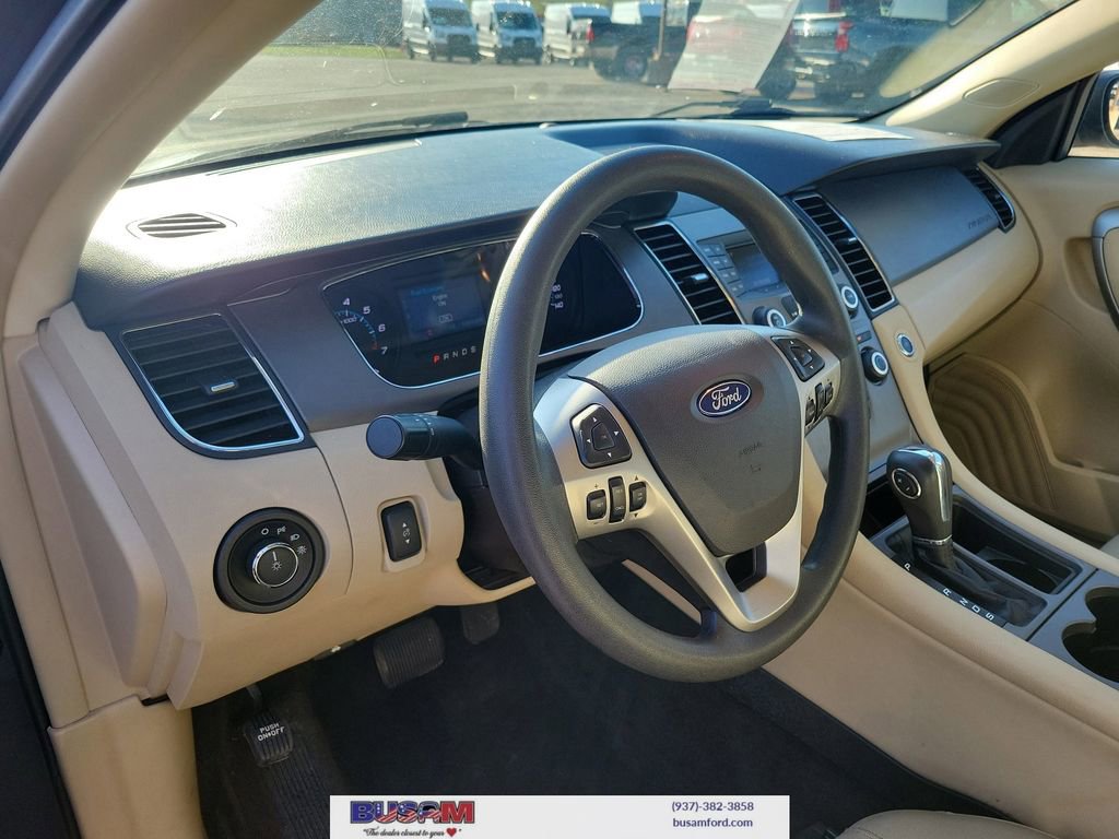 Used 2018 Ford Taurus SE image 14